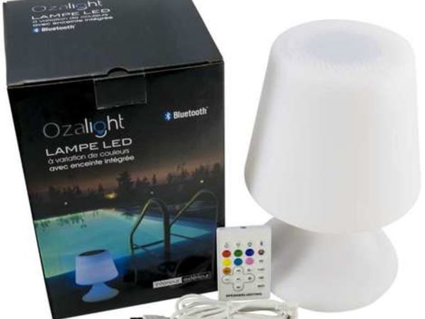 Lampe autonome modèle abat-jour, enceinte bluetooth